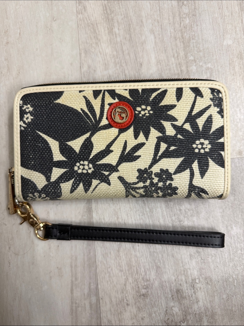 Spartina Canvas Floral Zip Wallet Wristlet in Navy and Cream